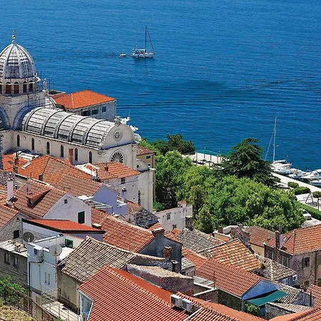 Tatil Evi Gorgeous In Danilo With Wifi Protega
