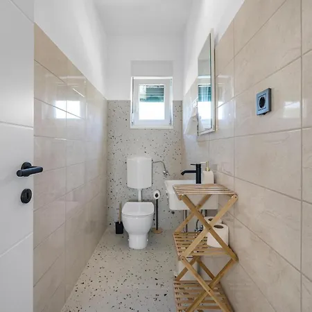 Tatil Evi Gorgeous In Danilo With Wifi *
