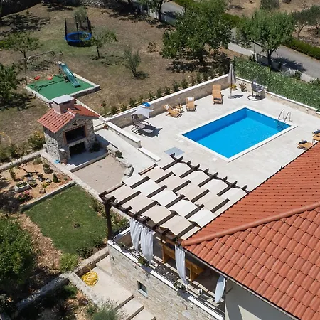 Gorgeous In Danilo With Wifi Feriehus *