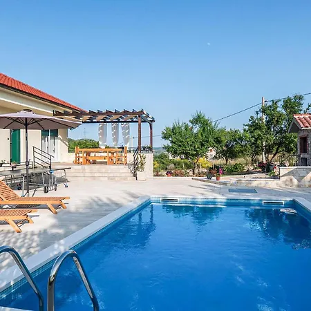 Gorgeous In Danilo With Wifi Tatil Evi *