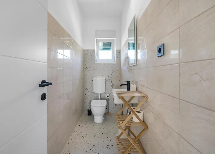 Casa de Férias Gorgeous In Danilo With Wifi *