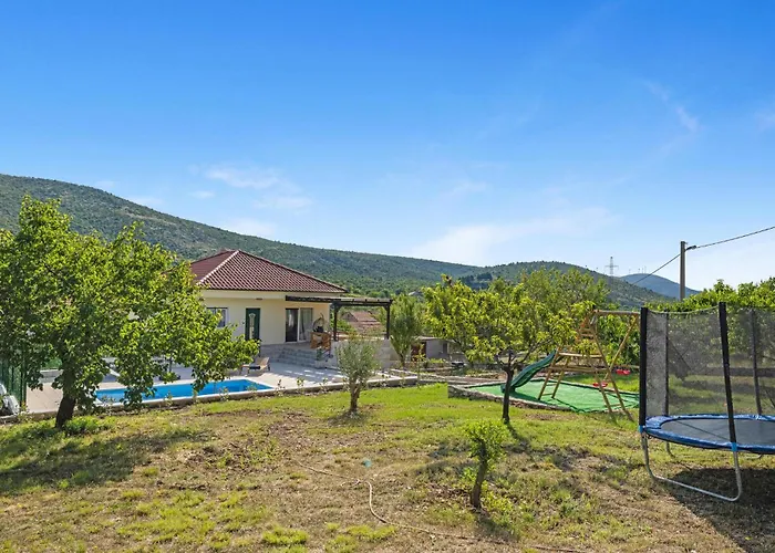 Gorgeous In Danilo With Wifi Tatil Evi Protega