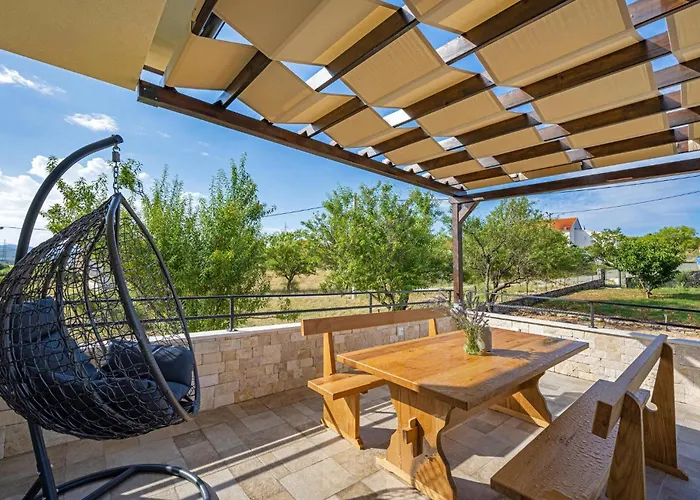 Gorgeous In Danilo With Wifi Tatil Evi Protega