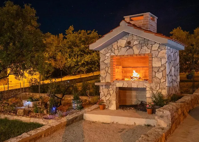 Casa de Férias Gorgeous In Danilo With Wifi